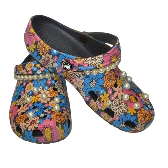 CROCS | Shoes | Crocs Nwot Classic Retro Floral  display picture 1